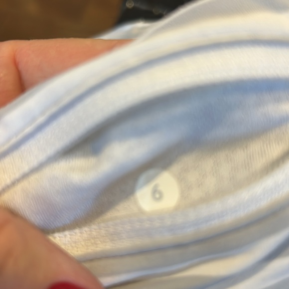 Lululemon tiered skirt glacier size 6 - Picture 5 of 7